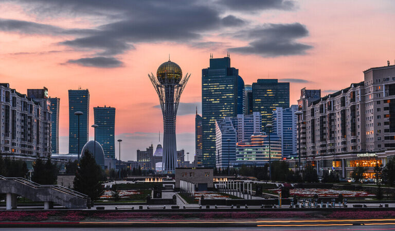 Nurzhol Boulevard