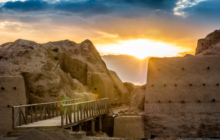 The Ruins of Sauran